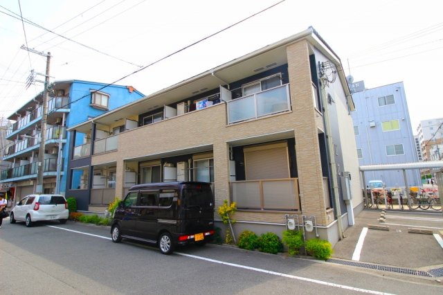 大阪市東淀川区小松４丁目の賃貸アパートの外観