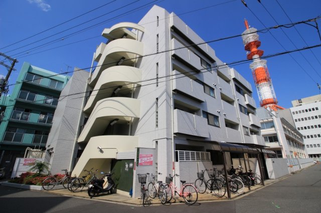 大阪市東淀川区下新庄６丁目の賃貸マンションの外観