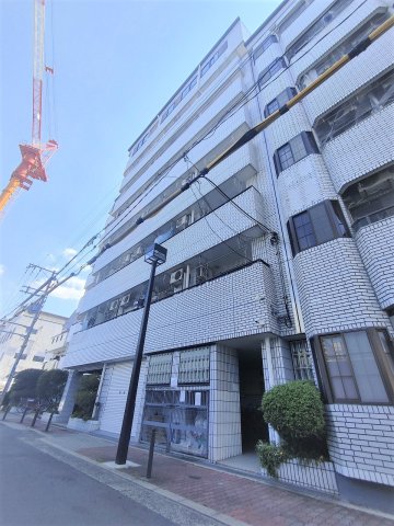 大阪市東淀川区下新庄４丁目の賃貸マンションの外観