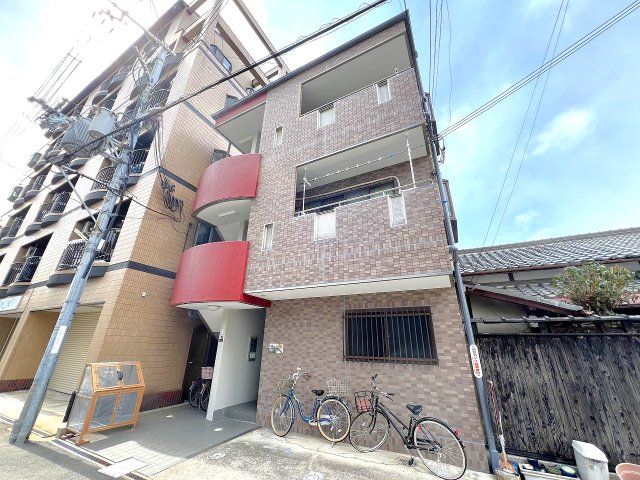 大阪市東淀川区東淡路４丁目の賃貸アパートの外観