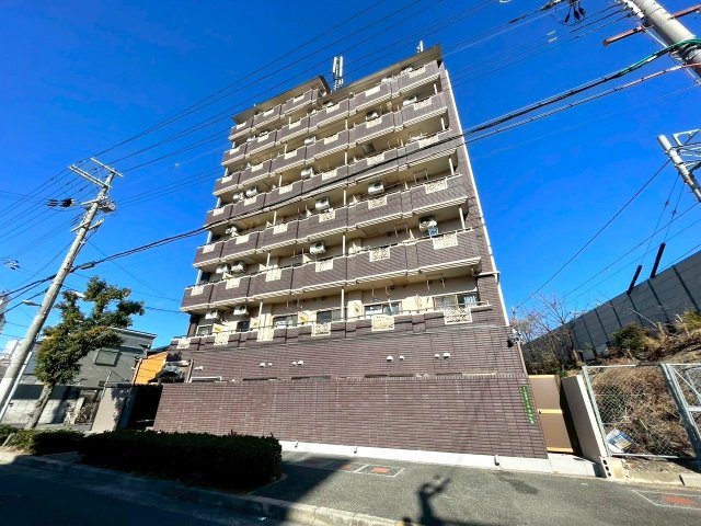 大阪市東淀川区東淡路１丁目の賃貸マンションの外観