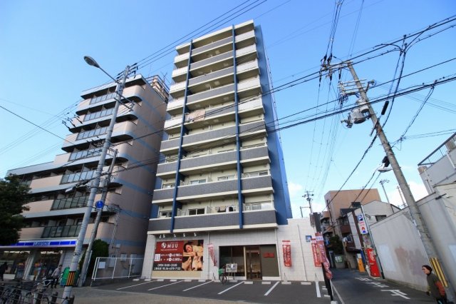 大阪市東淀川区上新庄３丁目の賃貸マンションの外観