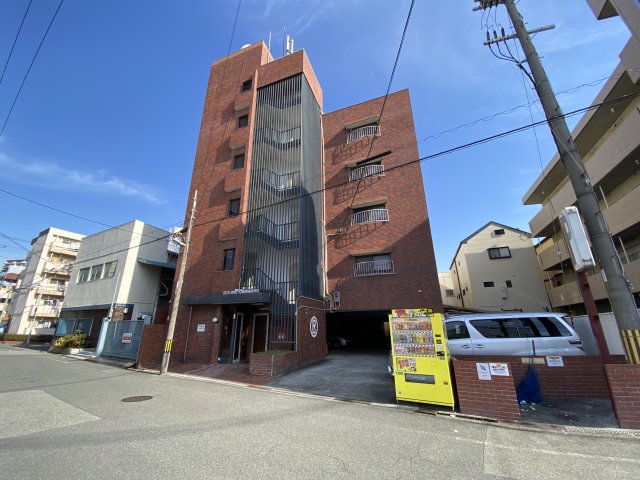大阪市東淀川区小松４丁目の賃貸マンションの外観
