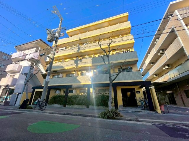大阪市東淀川区豊新２丁目の賃貸マンションの外観