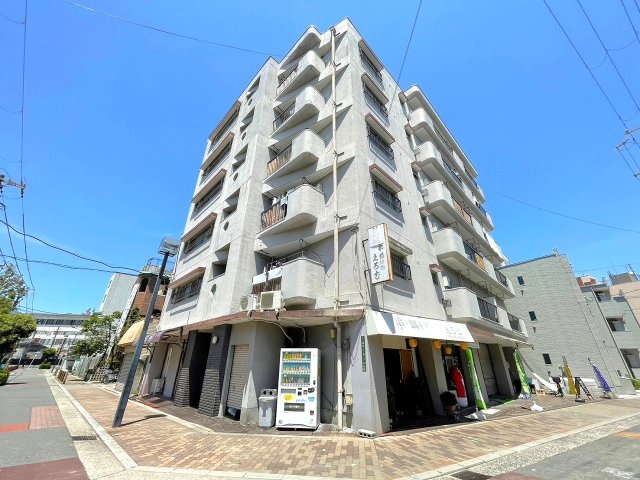 大阪市東淀川区豊新２丁目の賃貸マンションの外観