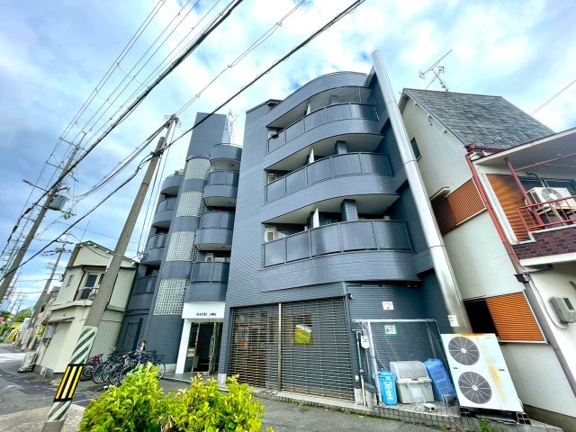 大阪市東淀川区大隅２丁目の賃貸マンションの外観