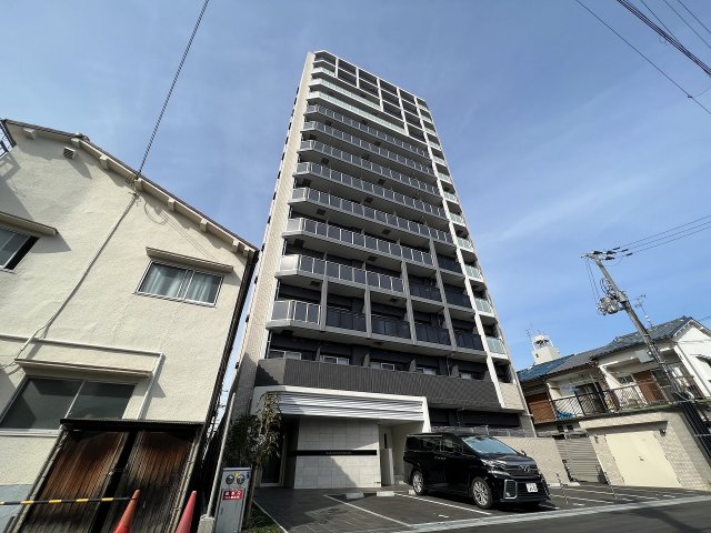 大阪市東淀川区西淡路２丁目の賃貸マンションの外観