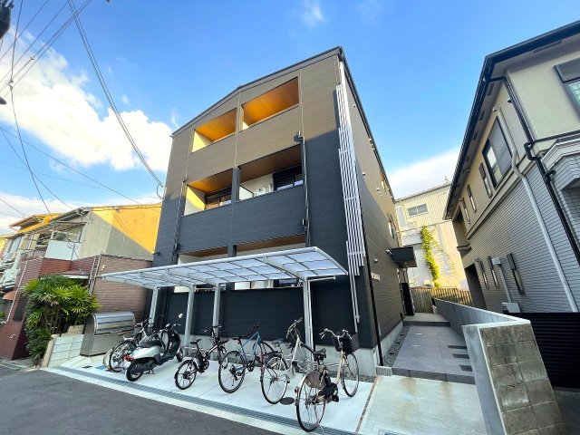 大阪市東淀川区下新庄４丁目の賃貸アパートの外観