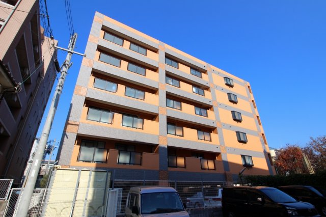 大阪市東淀川区小松２丁目の賃貸マンションの外観