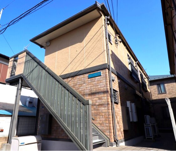 ドルフクレセント 参番館の外観