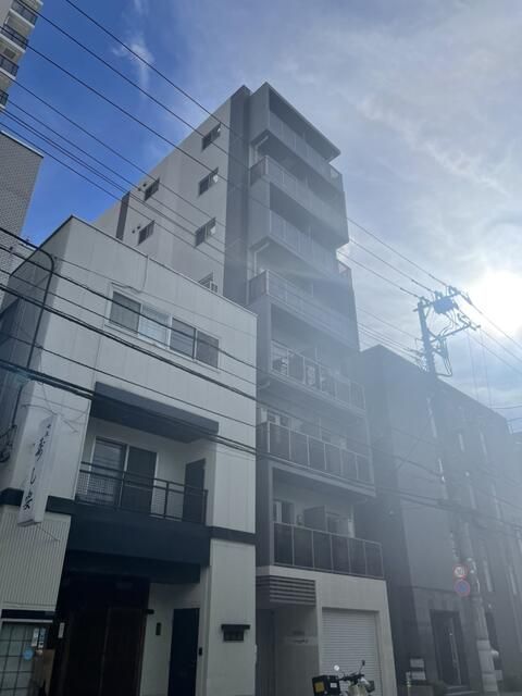 エストゥルースプラス三ノ輪