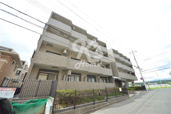 ルナ学園の外観 ルナ学園の外観