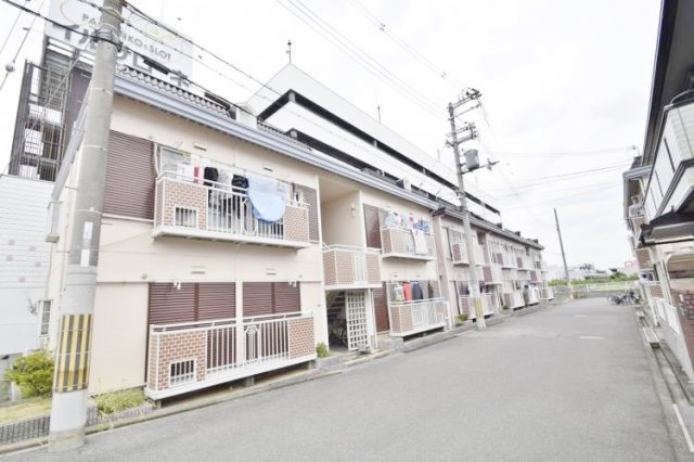 ファミール林B棟