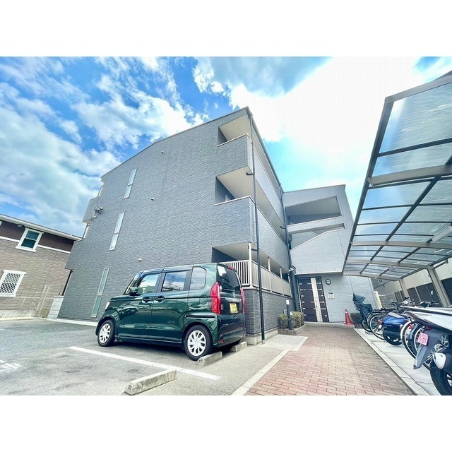 アンプルールフェール　六反 