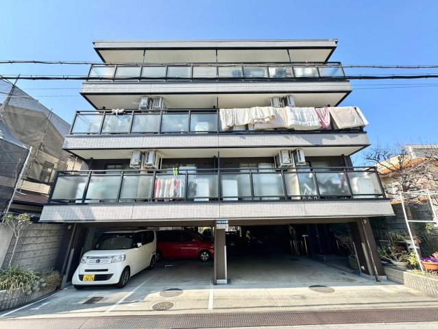 リバーサイドハウスの外観