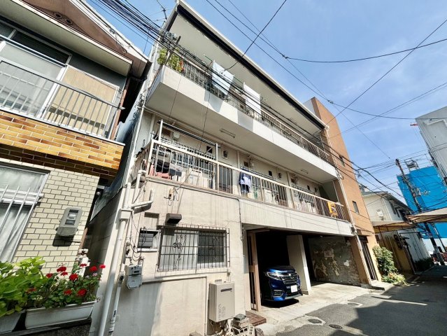 コンラッド長瀬の外観