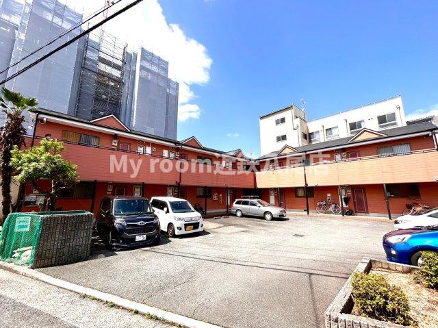 ウッディの外観