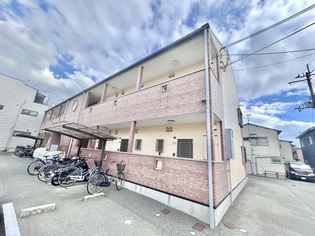 ジュネス田中の外観