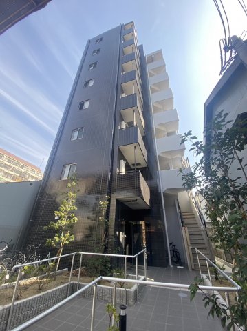 ヒルズ八尾本町の外観