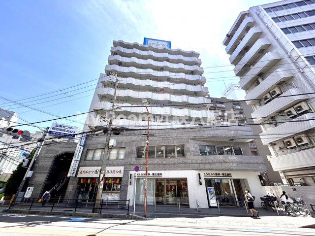 ルミエール八尾駅前の外観