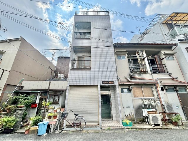ストリートハウスの外観