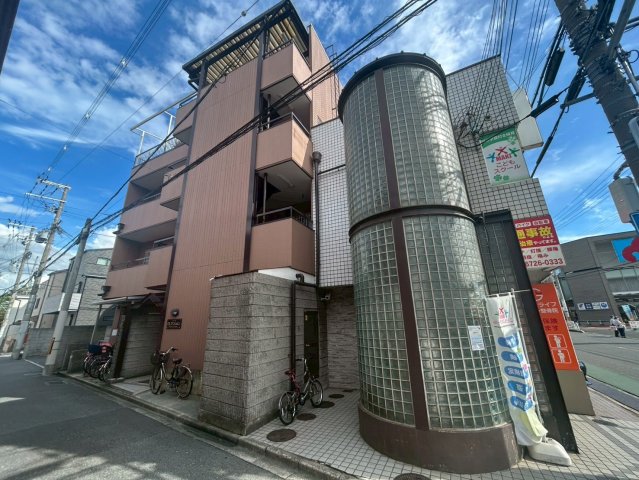 ジーエルマンション八戸ノ里の外観