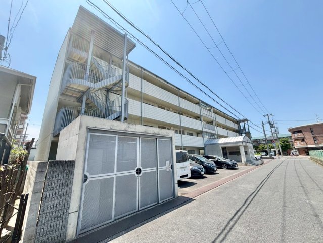クラージュ・ハイツの外観