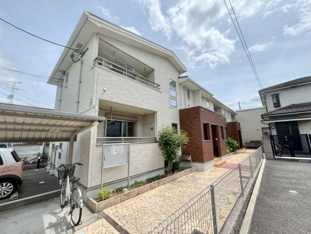 セレスコート花園の外観