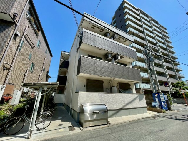 フジパレス河内花園の外観