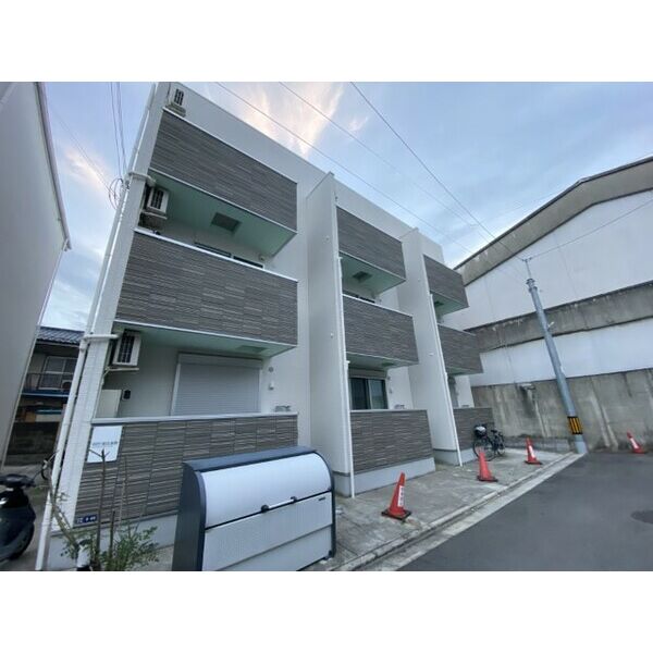 VERY若江本町の外観