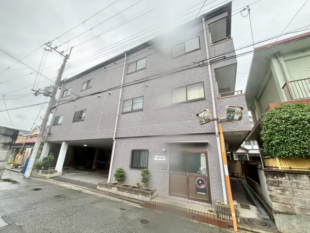 エストレリアの外観