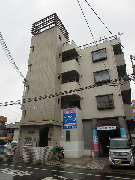 花園グレースマンションの外観
