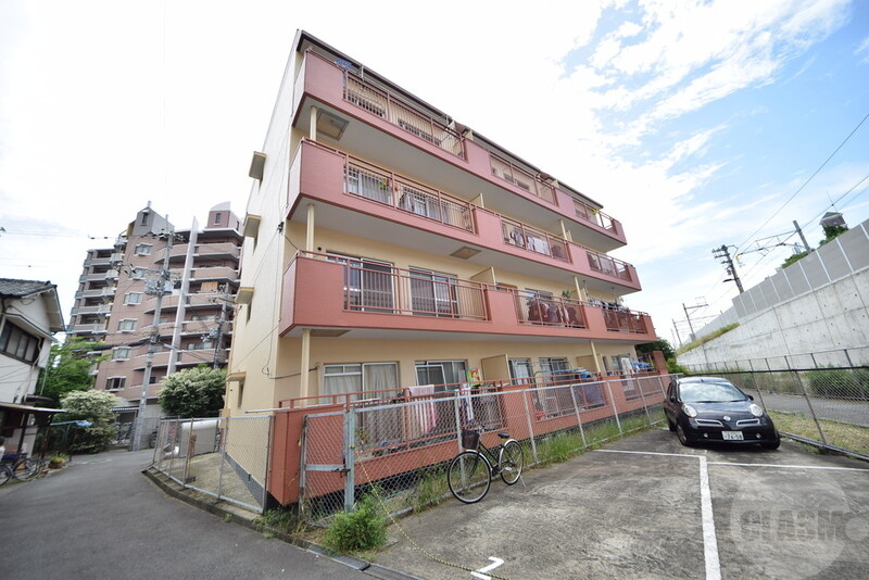 大阪市東淀川区菅原１丁目の賃貸マンションの外観