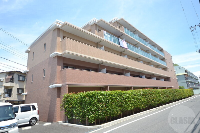 大阪市東淀川区下新庄６丁目の賃貸マンションの外観