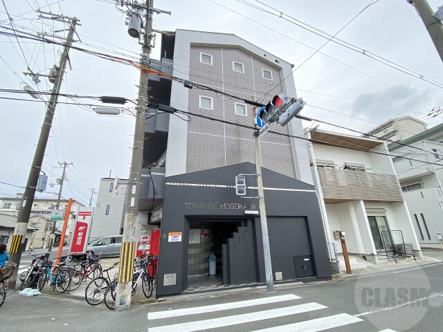大阪市東淀川区下新庄４丁目の賃貸マンションの外観