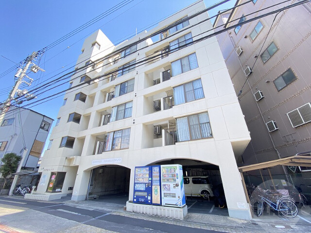 大阪市東淀川区上新庄２丁目の賃貸マンションの外観