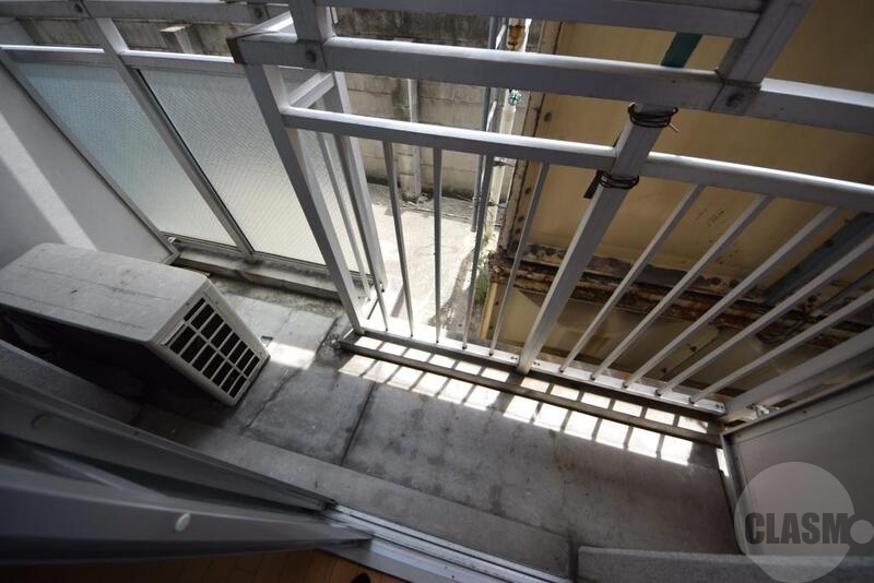 バルコニー バルコニー