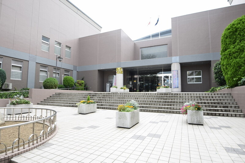 大阪市立東淀川図書館 2000m 大阪市立東淀川図書館 2000m