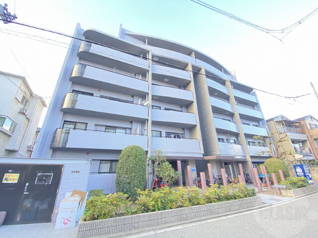 大阪市東淀川区上新庄３丁目の賃貸マンションの外観