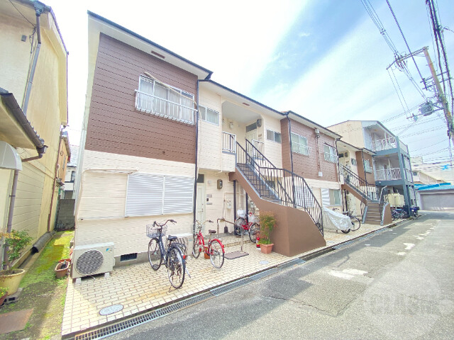 大阪市東淀川区上新庄３丁目の賃貸マンションの外観