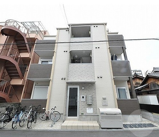 大阪市東淀川区上新庄３丁目の賃貸アパートの外観