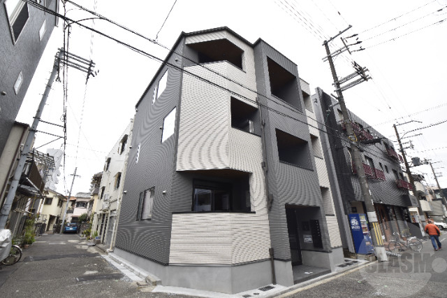 大阪市東淀川区小松４丁目の賃貸アパートの外観
