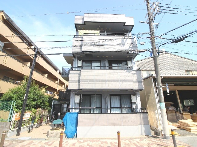 大阪市東淀川区豊新５丁目の賃貸マンションの外観
