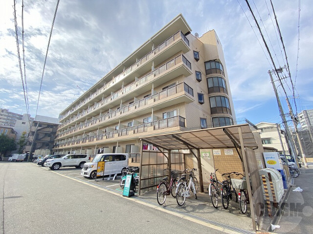 大阪市東淀川区東淡路５丁目の賃貸マンションの外観