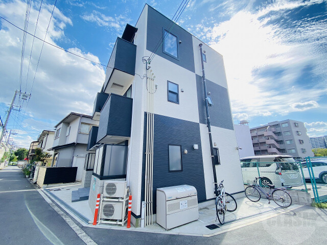 大阪市東淀川区淡路１丁目の賃貸マンションの外観
