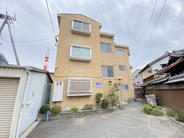 大阪市東淀川区下新庄６丁目の賃貸マンションの外観
