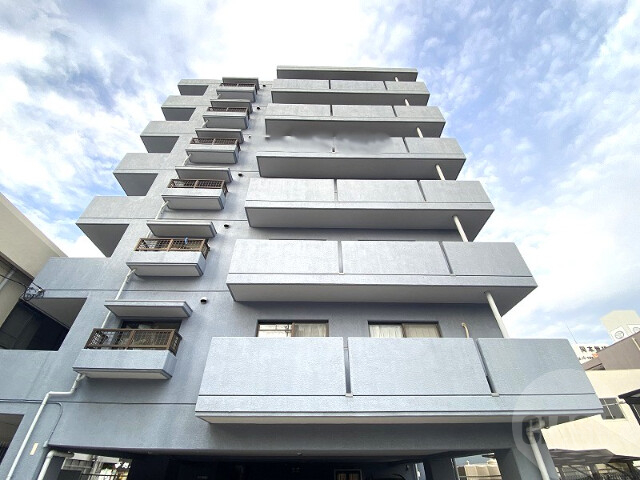 大阪市東淀川区豊新５丁目の賃貸マンションの外観