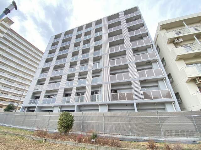 大阪市東淀川区西淡路1丁目の賃貸マンションの外観 大阪市東淀川区西淡路1丁目の賃貸マンションの外観