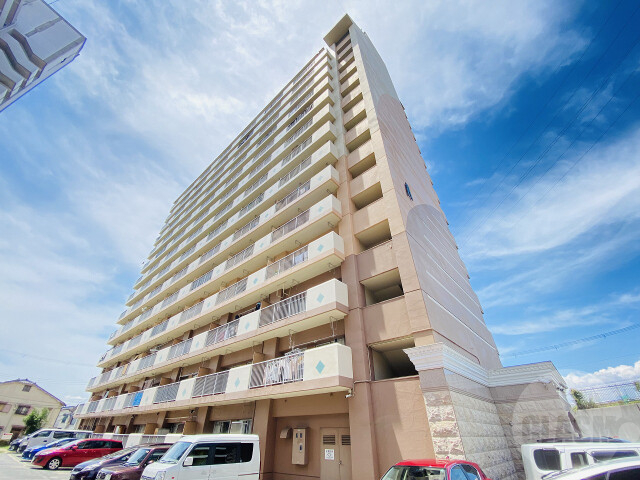 大阪市東淀川区下新庄４丁目の賃貸マンションの外観