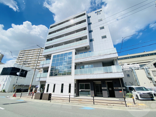大阪市東淀川区東淡路４丁目の賃貸マンションの外観